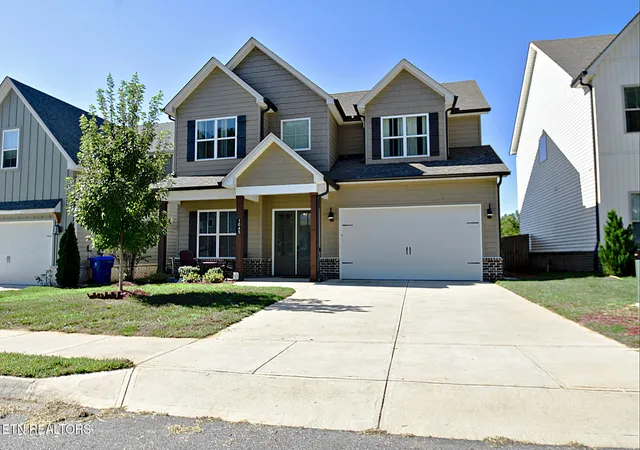 Photo 1 of Single family home for sale at 1045 Belle Pond Ave, Knoxville, TN 37932 | MLS# 1353646 | Listing updated on 2026-08-31