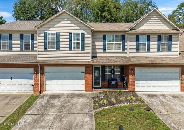 Photo 1 of Single family home for sale at 2055 Gatehouse Ln, Powell, TN 37849 | MLS# 1353169 | Listing updated on 2026-09-14