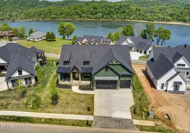 Photo 2 of Single family home for sale at 3851 Persimmon, Loudon, TN 37774 | MLS# 1352988 | Listing updated on 2026-08-25