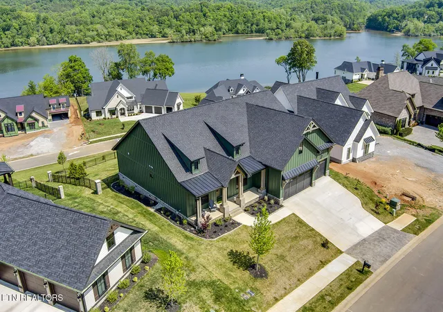 Photo 3 of Single family home for sale at 3851 Persimmon, Loudon, TN 37774 | MLS# 1352988 | Listing updated on 2026-08-25