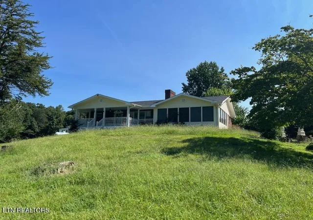 Photo 1 of Single family home for sale at 134 Old Pinecrest Rd, Jacksboro, TN 37757 | MLS# 1352946 | Listing updated on 2026-08-24