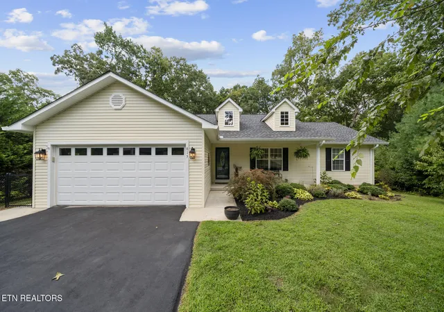 Photo 1 of Sale Pending at 615 Apoka Ln, Crossville, TN 38572 | MLS# 1352973 | Listing updated on 2026-09-18