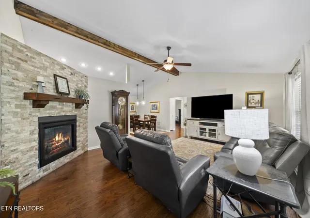 Photo 3 of Sale Pending at 615 Apoka Ln, Crossville, TN 38572 | MLS# 1352973 | Listing updated on 2026-09-18