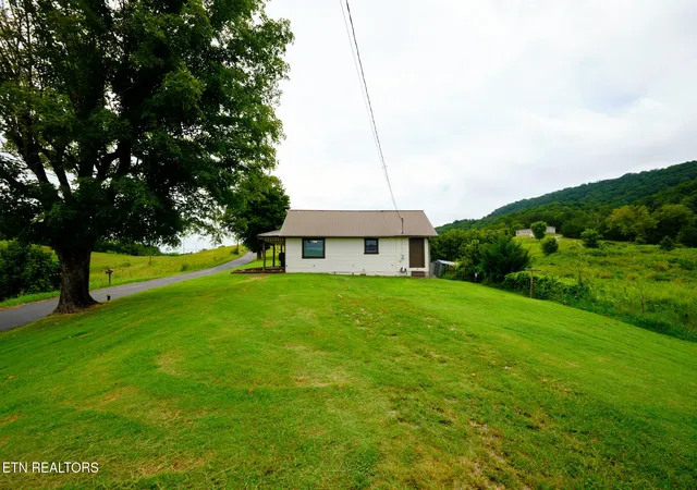 Photo 3 of Sale Pending at 275 Lawson Rd, Bulls Gap, TN 37711 | MLS# 1352965 | Listing updated on 2026-09-14