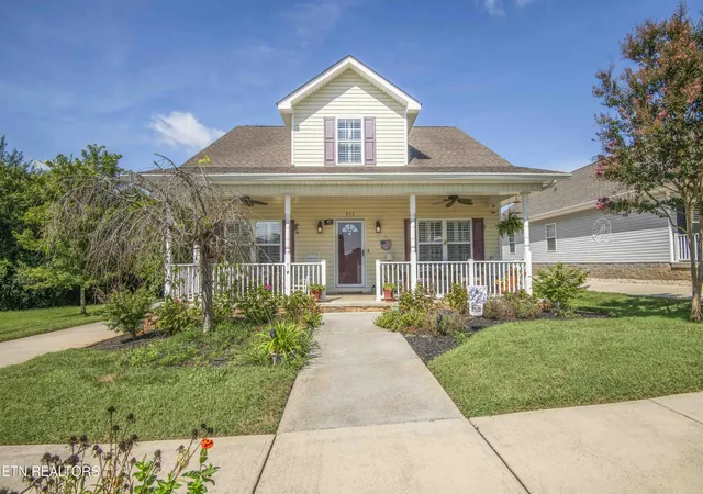 Photo 1 of Sale Pending at 952 Stratford Ave, Sweetwater, TN 37874 | MLS# 1352964 | Listing updated on 2026-09-14