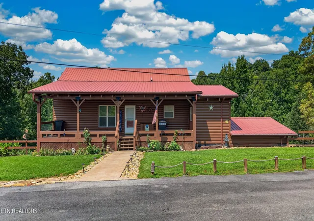 Photo 1 of Single family home for sale at 1573 Topaz Ln, Dandridge, TN 37725 | MLS# 1352962 | Listing updated on 2026-08-24