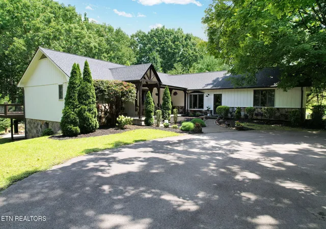 Photo 2 of Single family home for sale at 1245 Weeks Dr, Cleveland, TN 37312 | MLS# 1353171 | Listing updated on 2026-08-26