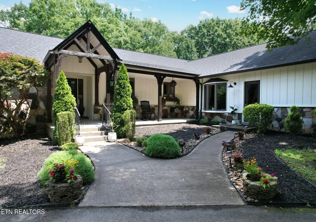 Photo 3 of Single family home for sale at 1245 Weeks Dr, Cleveland, TN 37312 | MLS# 1353171 | Listing updated on 2026-08-26
