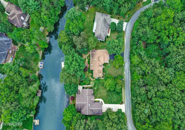 Photo 4 of Single family home for sale at 136 Dalefield Loop, Crossville, TN 38558 | MLS# 1352997 | Listing updated on 2026-09-25