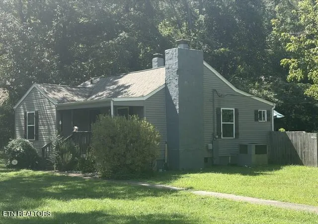 Photo 3 of Single family home for sale at 2323 Brown Rd, Knoxville, TN 37920 | MLS# 1352966 | Listing updated on 2026-09-01