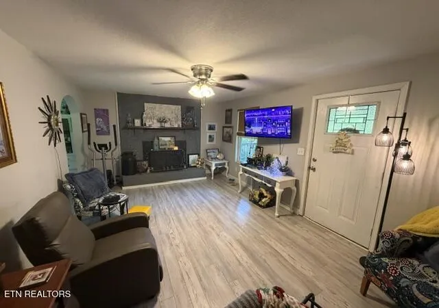 Photo 4 of Single family home for sale at 2323 Brown Rd, Knoxville, TN 37920 | MLS# 1352966 | Listing updated on 2026-10-12