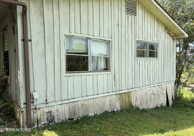 Photo 3 of Single family home for sale at 545 High St, Harrogate, TN 37752 | MLS# 1352978 | Listing updated on 2026-09-15