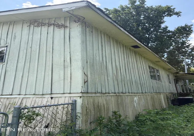 Photo 4 of Single family home for sale at 545 High St, Harrogate, TN 37752 | MLS# 1352978 | Listing updated on 2026-09-15