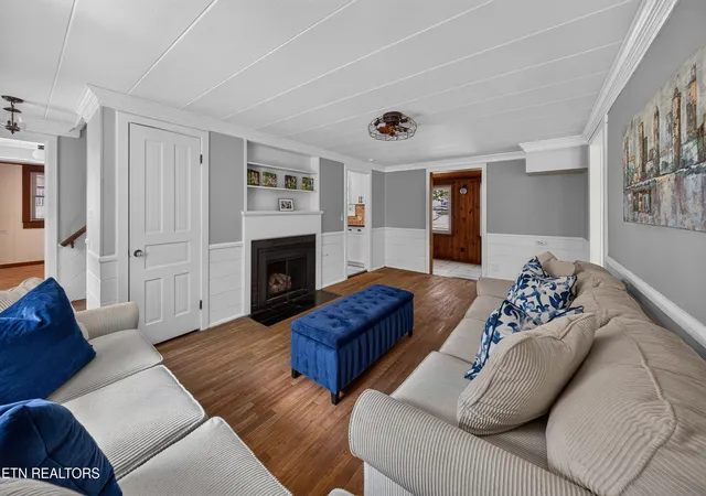 Photo 3 of Single family home for sale at 44 W Norris Rd, Norris, TN 37828 | MLS# 1353074 | Listing updated on 2026-09-28