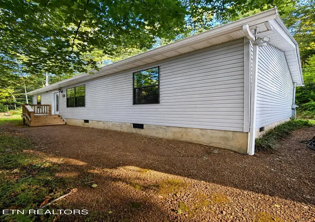 Photo 2 of Single family home for sale at 1820 Peaceful Wy, Sevierville, TN 37876 | MLS# 1353005 | Listing updated on 2026-08-25