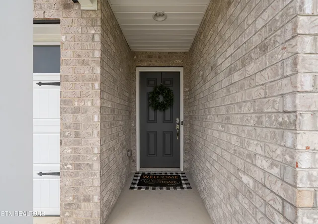 Photo 2 of Sale Pending at 1332 Paul Lankford Dr, Maryville, TN 37801 | MLS# 1353058 | Listing updated on 2026-09-20