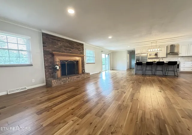 Photo 3 of Sale Pending at 11720 Georgetowne Dr, Knoxville, TN 37934 | MLS# 1353422 | Listing updated on 2026-08-31
