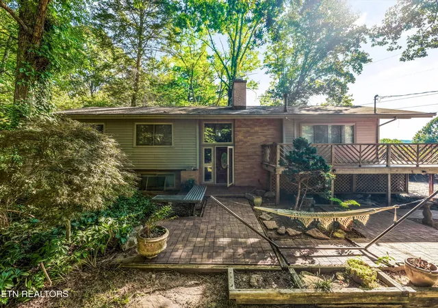 Photo 1 of Sale Pending at 114 Nebraska Ave, Oak Ridge, TN 37830 | MLS# 1352992 | Listing updated on 2026-09-04