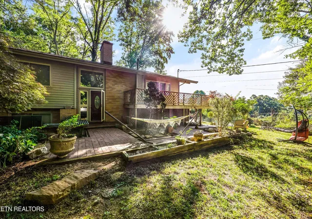 Photo 2 of Sale Pending at 114 Nebraska Ave, Oak Ridge, TN 37830 | MLS# 1352992 | Listing updated on 2026-09-04