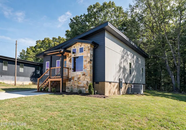 Photo 4 of Single family home for sale at 2517 Limestone Ct, Sevierville, TN 37876 | MLS# 1353158 | Listing updated on 2026-10-16