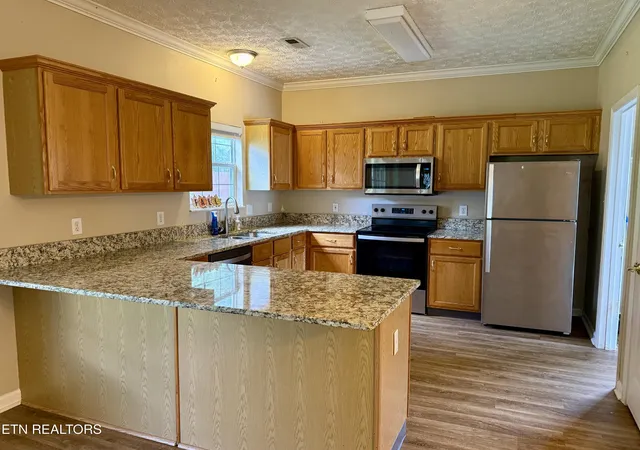 Photo 3 of Single family home for sale at 1624 Poplar Hill Rd, Knoxville, TN 37922 | MLS# 1353097 | Listing updated on 2026-09-16