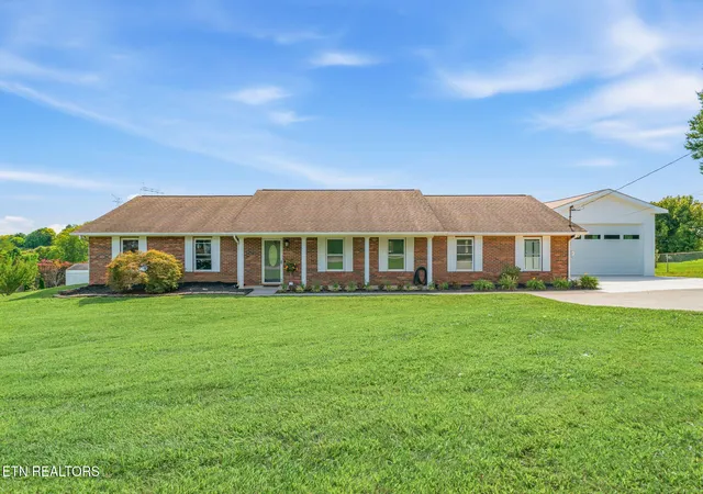 Photo 1 of Single family home for sale at 9220 Slade Rd, Knoxville, TN 37931 | MLS# 1353081 | Listing updated on 2026-08-30