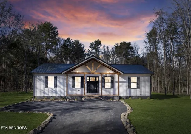 Photo 2 of Sale Pending at 3614 Cove Ln, Baneberry, TN 37890 | MLS# 1353155 | Listing updated on 2026-09-18