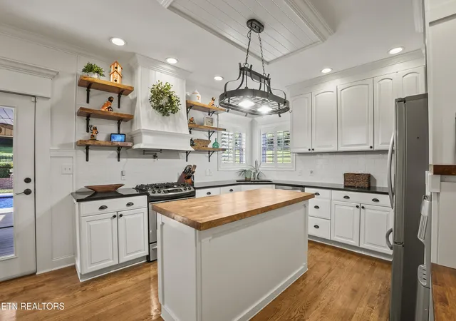 Photo 4 of Sale Pending at 2138 Council Fire Dr, Knoxville, TN 37918 | MLS# 1353523 | Listing updated on 2026-09-04