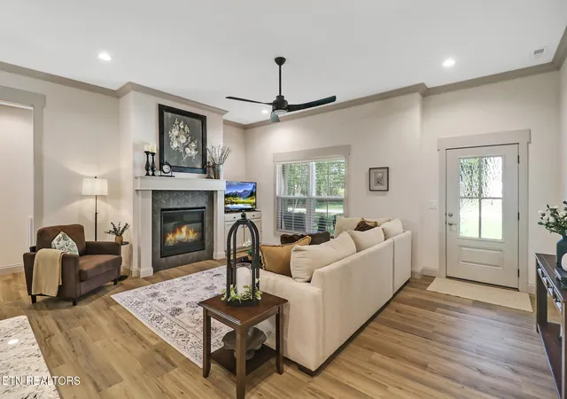 Photo 3 of Single family home for sale at 106 Tavistock Ln, Fairfield Glade, TN 38558 | MLS# 1353113 | Listing updated on 2026-09-09