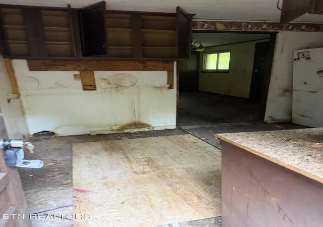 Photo 3 of Sale Pending at 260 Dark Hollow Rd, Andersonville, TN 37705 | MLS# 1353137 | Listing updated on 2026-09-23