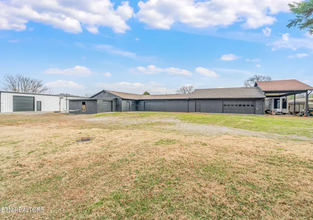 Photo 1 of Single family home for sale at 844 Collie Cove Ct, Friendsville, TN 37737 | MLS# 1353179 | Listing updated on 2026-08-26