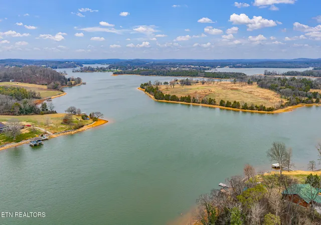 Photo 25 of Single family home for sale at 844 Collie Cove Ct, Friendsville, TN 37737 | MLS# 1353179 | Listing updated on 2026-08-26