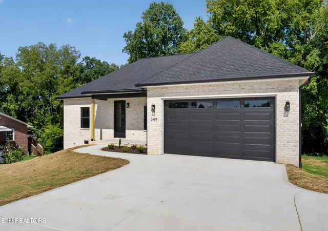 Photo 3 of Single family home for sale at 349 Shepherd Hills Rd, Cookeville, TN 38501 | MLS# 1353159 | Listing updated on 2026-09-13