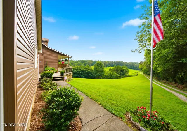 Photo 3 of Sale Pending at 600 S Carter School Rd, Strawberry Plains, TN 37871 | MLS# 1353521 | Listing updated on 2026-09-10