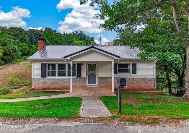 Photo 1 of Single family home for sale at 1302 Fielden Store Rd, New Market, TN 37820 | MLS# 1353183 | Listing updated on 2026-08-26