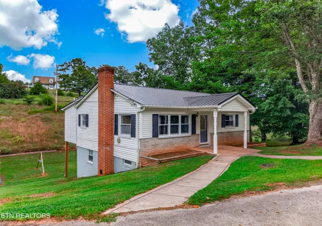 Photo 2 of Single family home for sale at 1302 Fielden Store Rd, New Market, TN 37820 | MLS# 1353183 | Listing updated on 2026-08-26