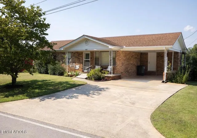 Photo 1 of Single family home for sale at 420 Thompson Weiman Rd, Sparta, TN 38583 | MLS# 1353195 | Listing updated on 2026-10-19