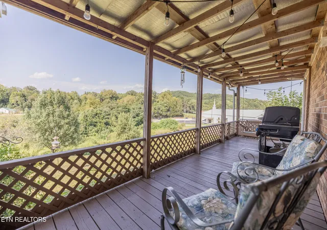 Photo 2 of Single family home for sale at 420 Thompson Weiman Rd, Sparta, TN 38583 | MLS# 1353195 | Listing updated on 2026-08-27