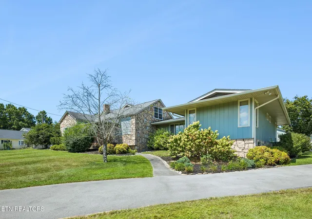 Photo 1 of Sale Pending at 8005 Corryton Luttrell Rd, Corryton, TN 37721 | MLS# 1353066 | Listing updated on 2026-09-14