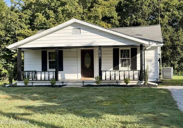 Photo 1 of Single family home for sale at 4701 Daystar Ln, Knoxville, TN 37918 | MLS# 1353188 | Listing updated on 2026-09-03
