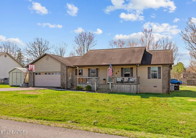 Photo 4 of Single family home for sale at 34 Lakyn Dr, Crossville, TN 38571 | MLS# 1353075 | Listing updated on 2026-08-25