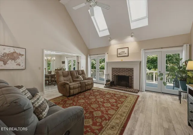 Photo 3 of Single family home for sale at 4511 Clinch View Ln, Knoxville, TN 37931 | MLS# 1353269 | Listing updated on 2026-09-14