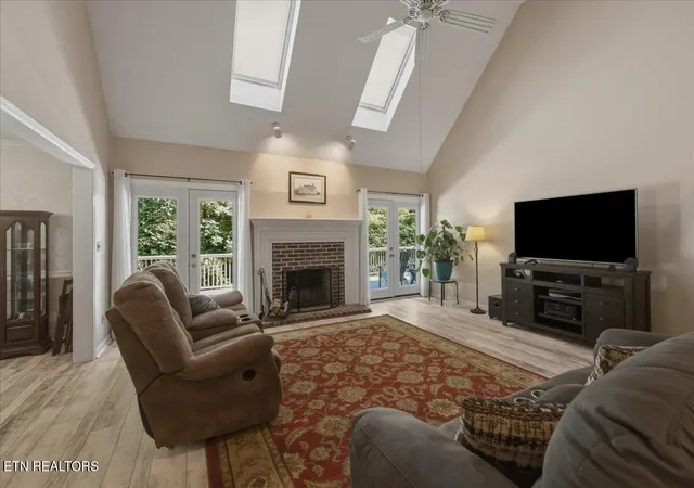 Photo 4 of Single family home for sale at 4511 Clinch View Ln, Knoxville, TN 37931 | MLS# 1353269 | Listing updated on 2026-09-14
