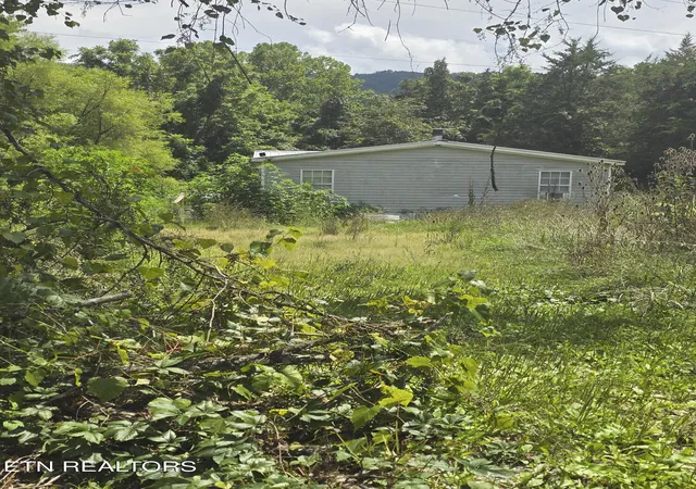 Photo 3 of Sale Pending at 152 & 138 Wilmoth Ln, Washburn, TN 37888 | MLS# 1353092 | Listing updated on 2026-09-04