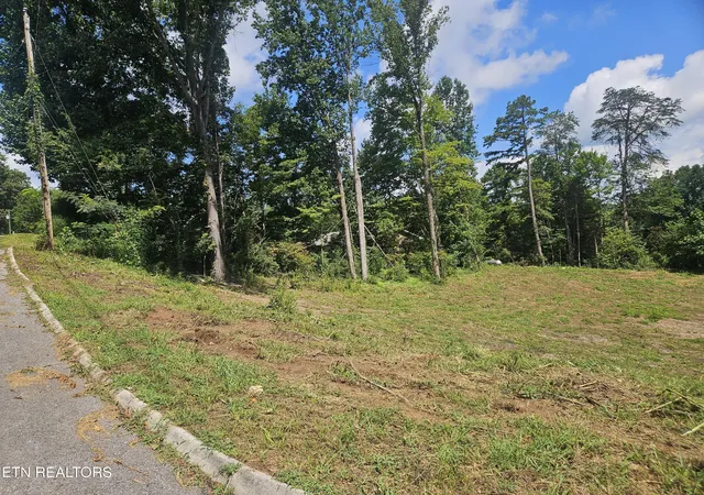 Photo 4 of Land for sale at 10004 Sugar Pine Ct, Powell, TN 37849 | MLS# 1353083 | Listing updated on 2026-08-27