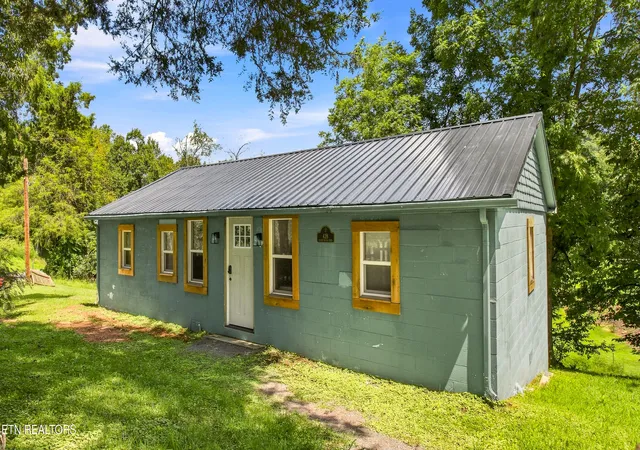 Photo 2 of Sale Pending at 428 Green Welch Rd, Washburn, TN 37888 | MLS# 1353084 | Listing updated on 2026-09-02