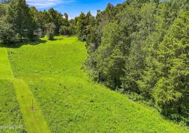 Photo 3 of Sale Pending at 428 Green Welch Rd, Washburn, TN 37888 | MLS# 1353084 | Listing updated on 2026-09-02