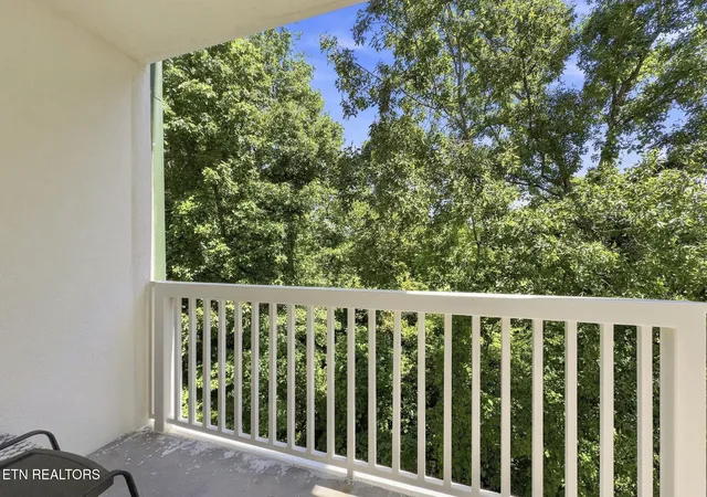 Condo for sale in building located at 818 Golf Vw Blvd, Pigeon Forge, TN 37863 - Unit #UNIT 1401