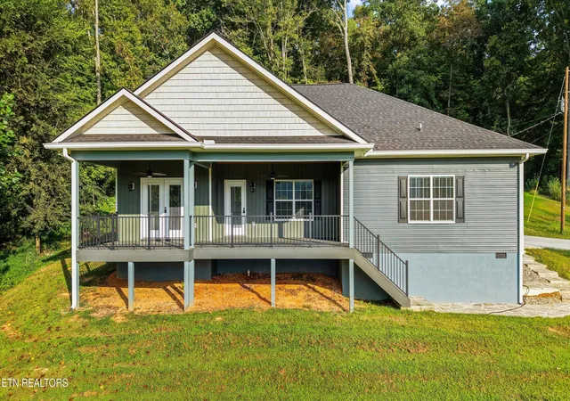 Photo 2 of Single family home for sale at 268 Shady Shores Ln, Kingston, TN 37763 | MLS# 1353221 | Listing updated on 2026-08-31