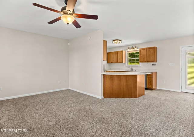 Photo 4 of Sale Pending at 4306 Nolan Dr, Maryville, TN 37801 | MLS# 1353185 | Listing updated on 2026-09-18